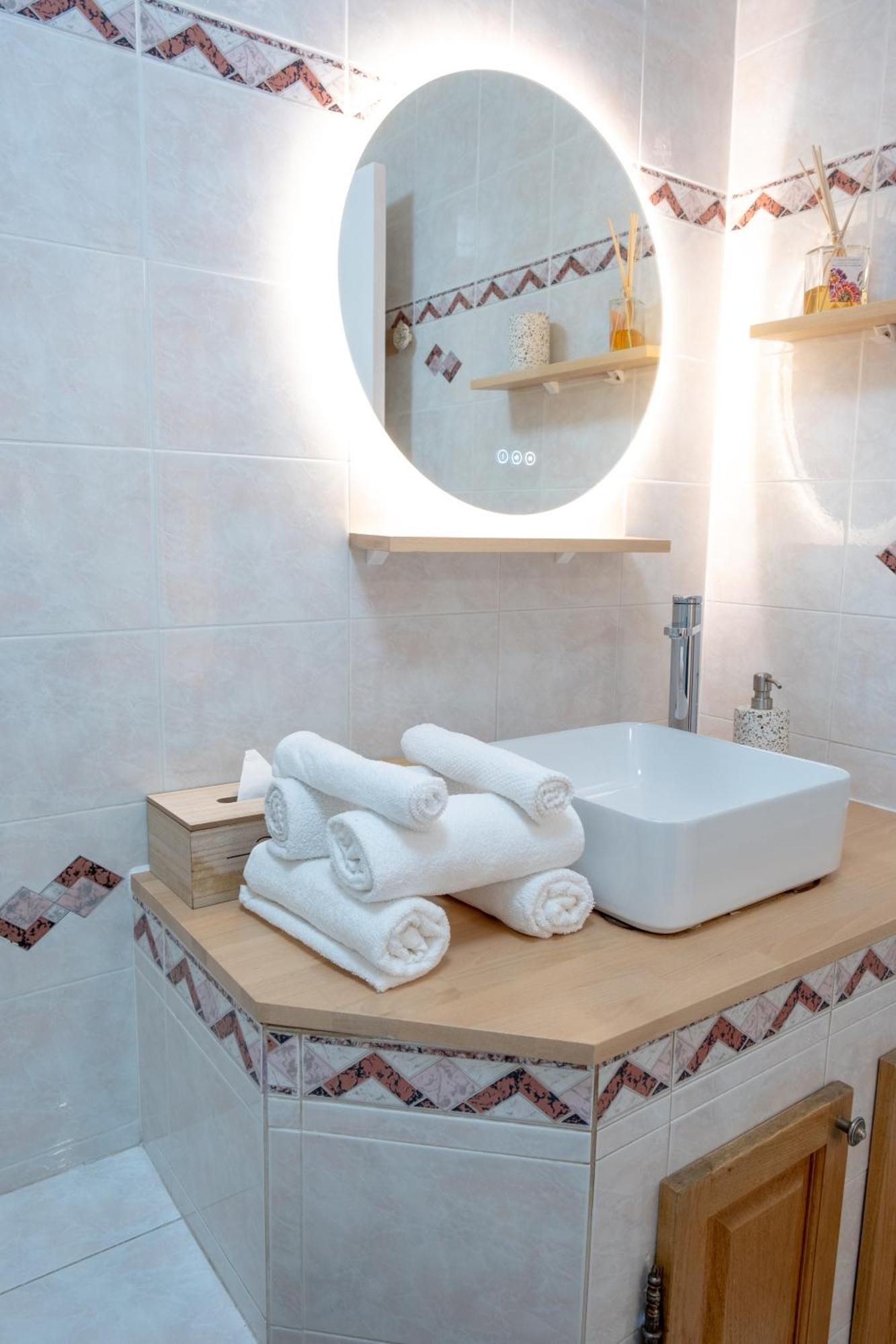 Appartamento 3 Pieces Au Coeur Du Cros De Cagnes Esterno foto